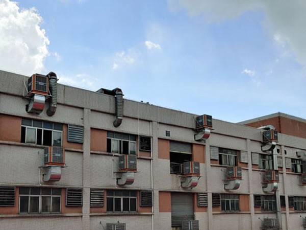 東莞環(huán)?？照{(diào)廠家.1.5KW環(huán)?？照{(diào).車間降溫設(shè)備